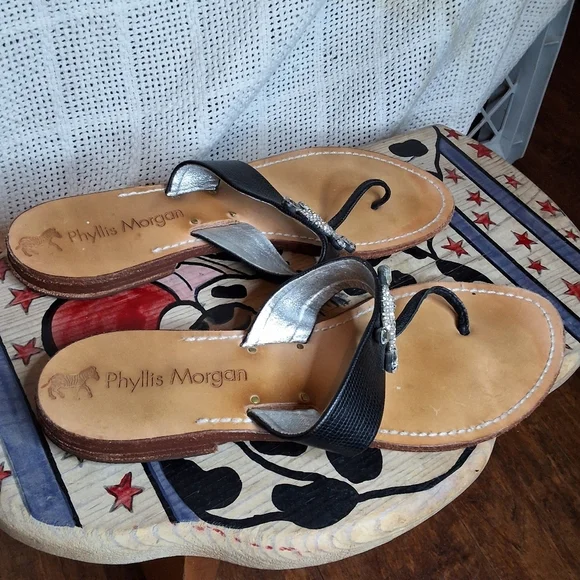 Phyllis Morgan glittery bling skull sandals 9 - Picture 3 of 9